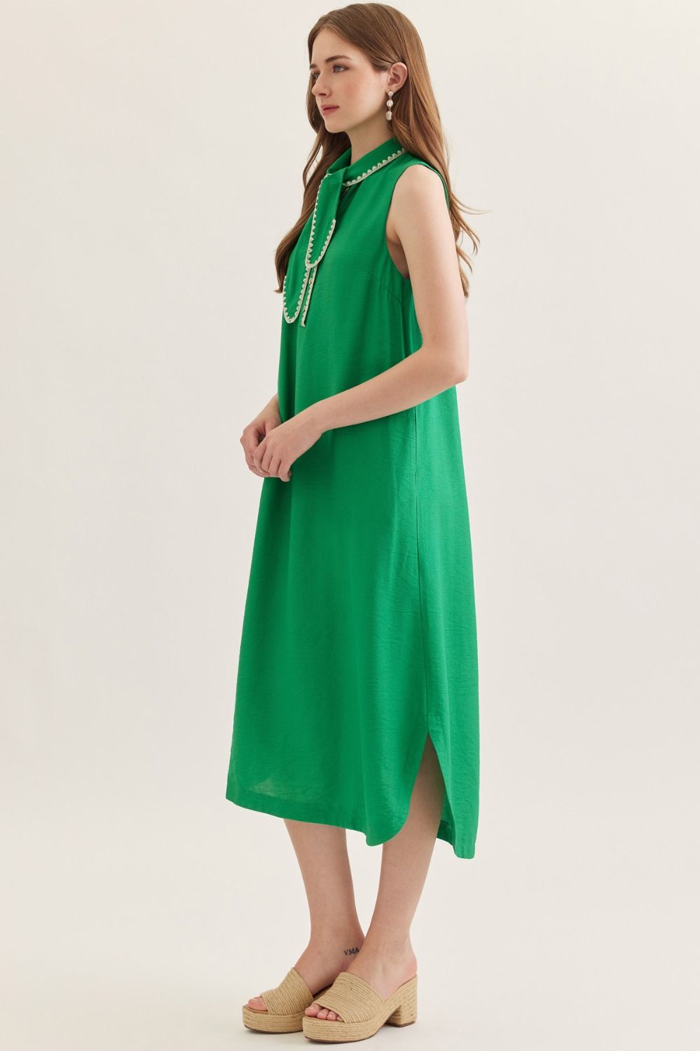 D31209 Solid Midi Dress