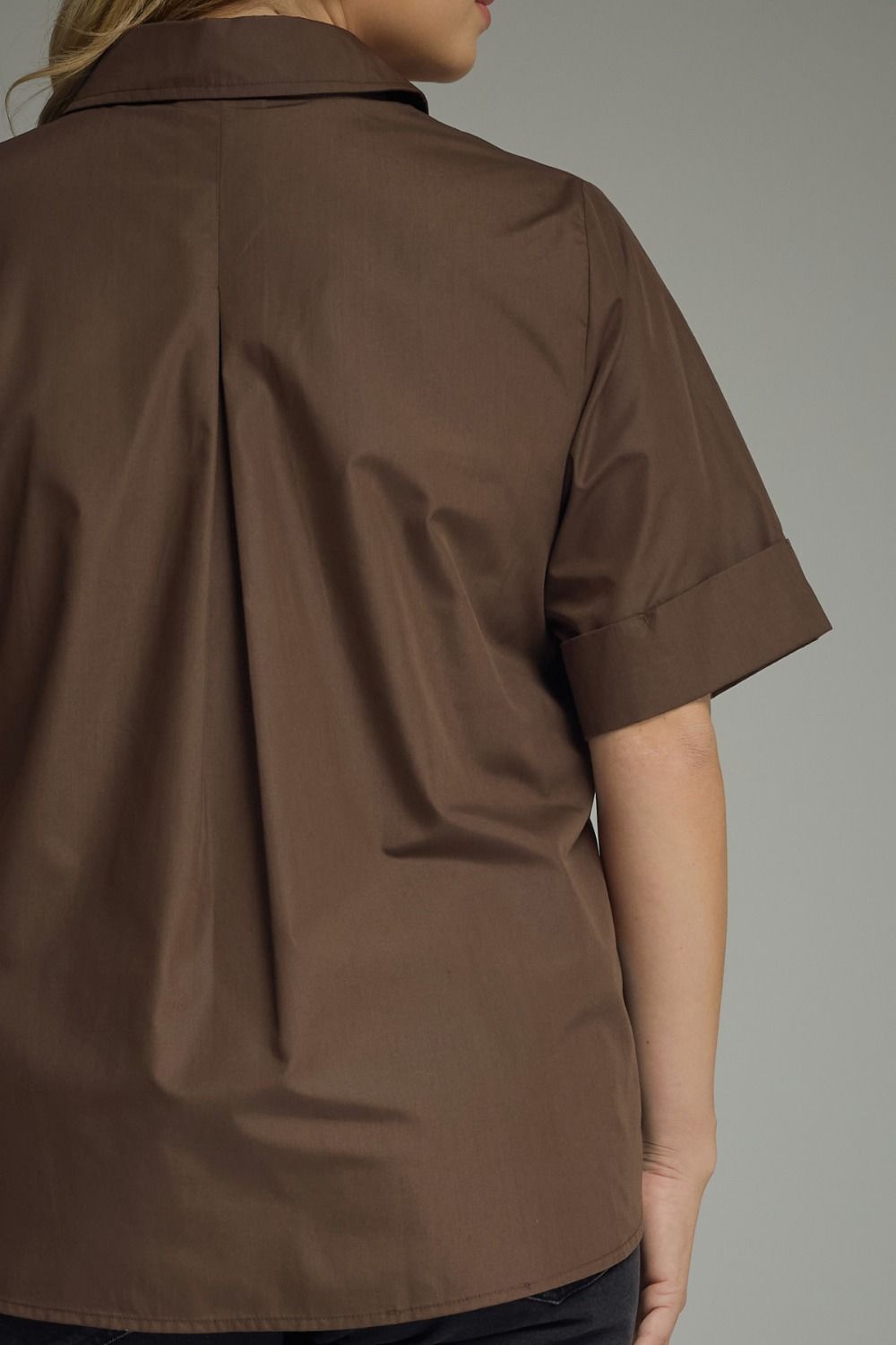 T29541P Curvy Solid Short Sleeve Top