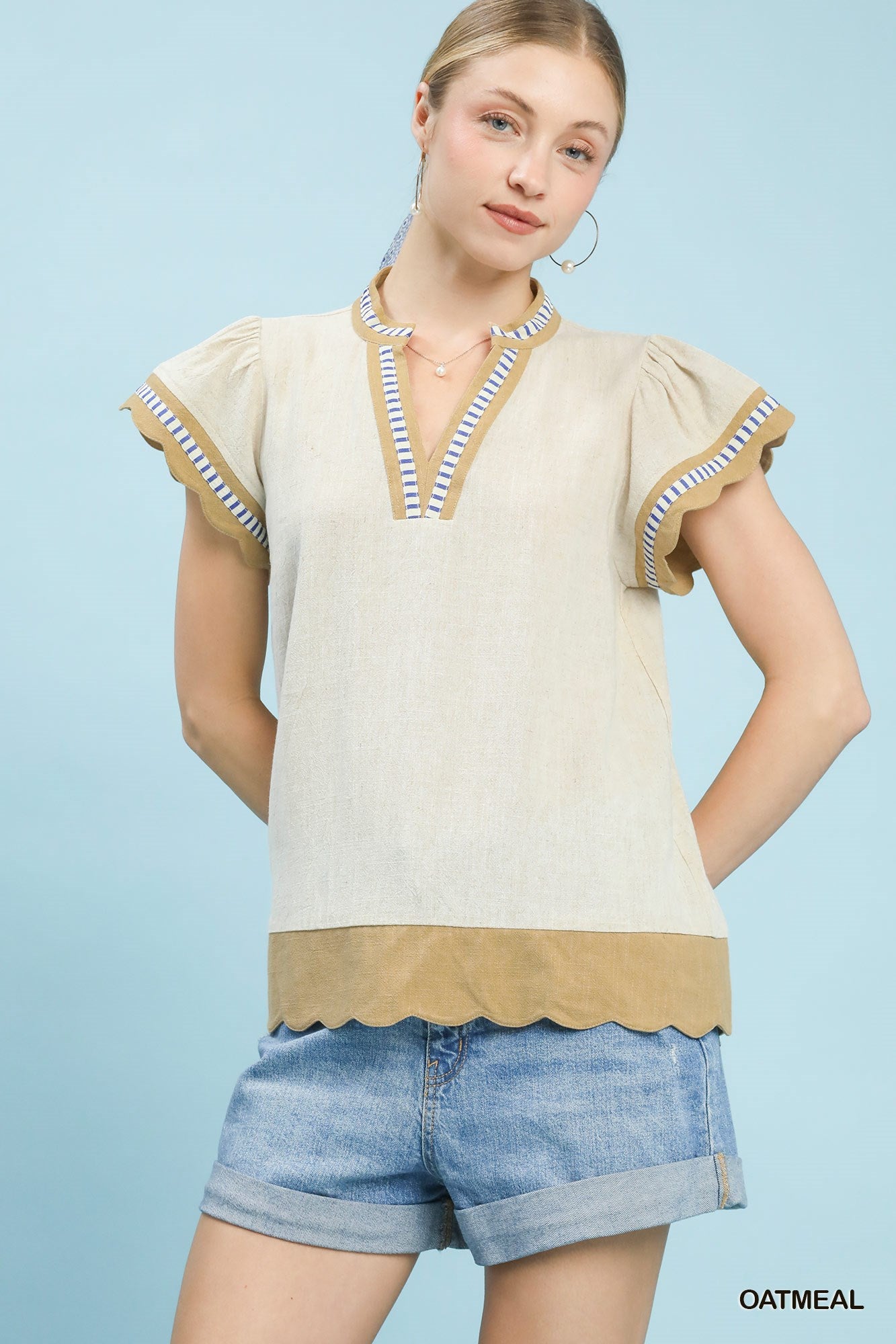 C5929 Contrast Scallop Trim Top
