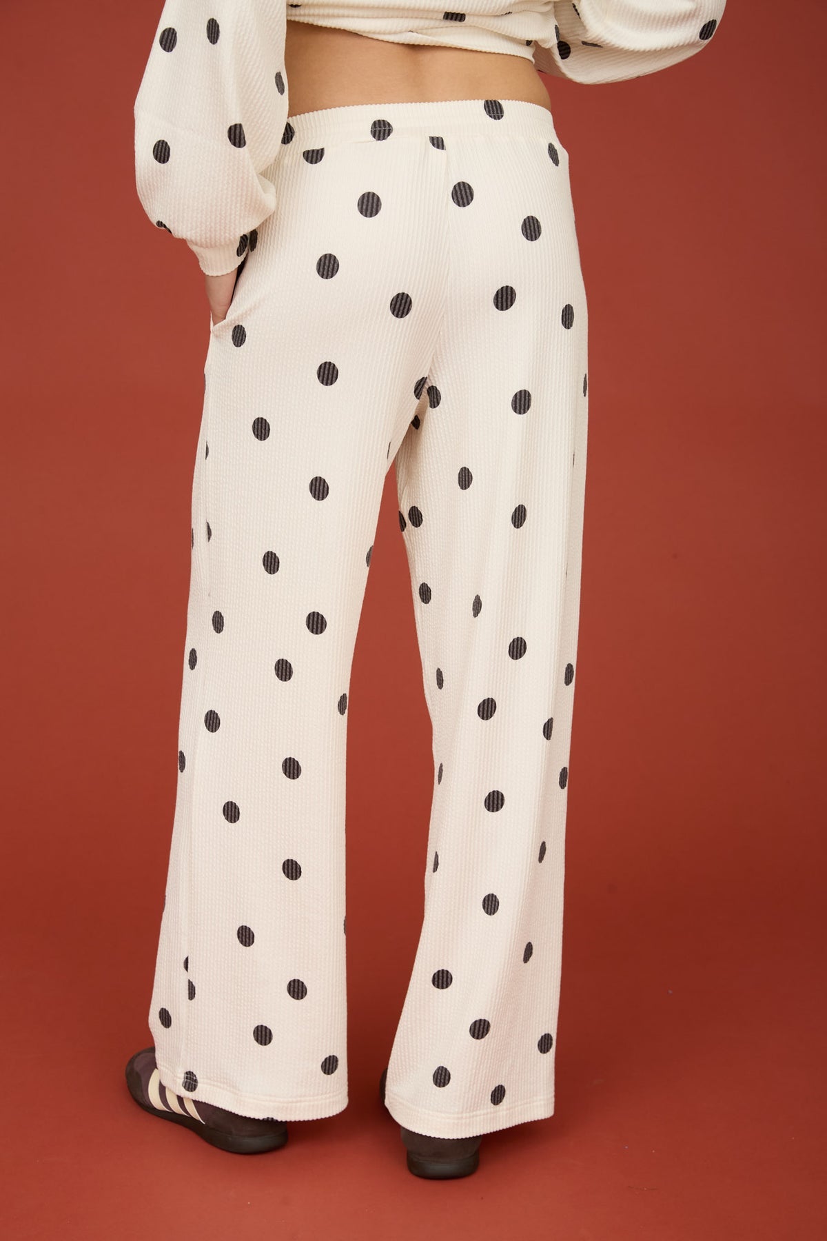 J6FX1019-B Textured Polka Dot Pants