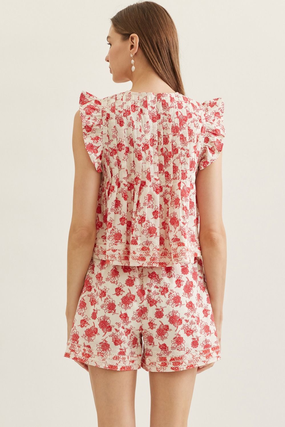 T31629 Floral Flutter Sleeve Top