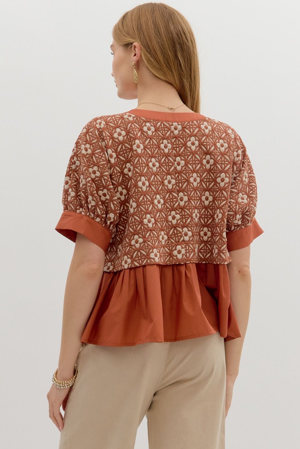 T27665 Floral Jacquard Top