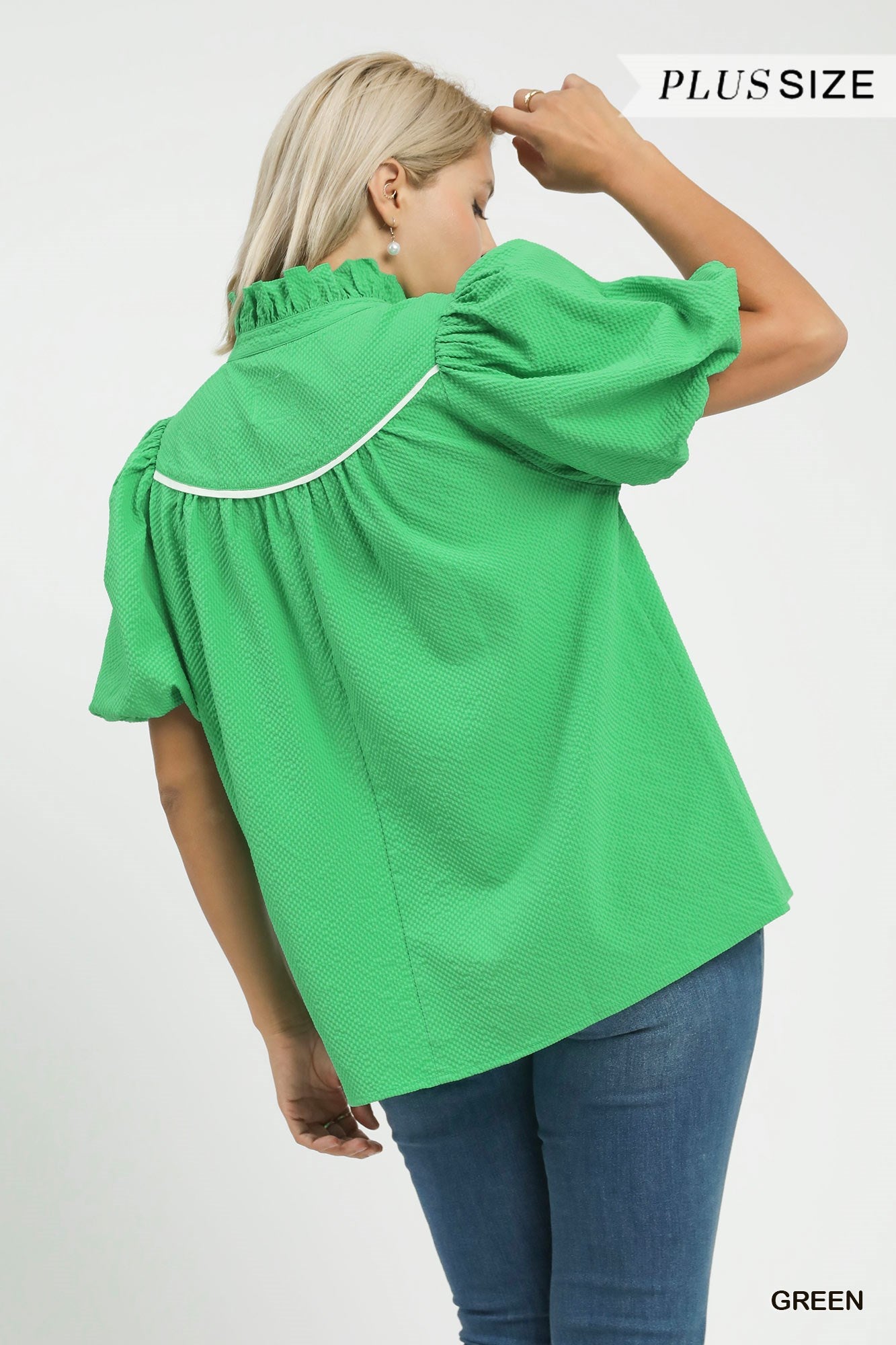 WC5907 Curvy Textured Puff Sleeve Top
