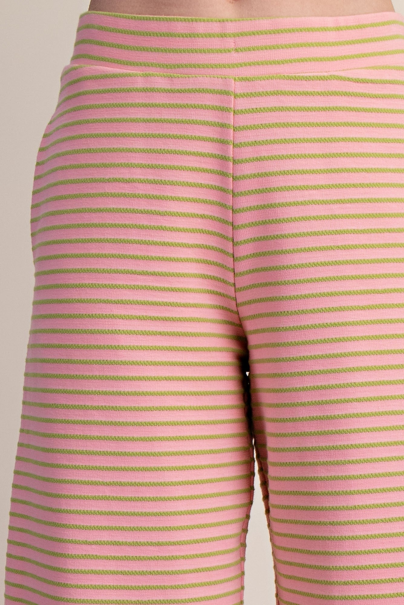 P8143 Cropped Wide Leg Stripe Pants