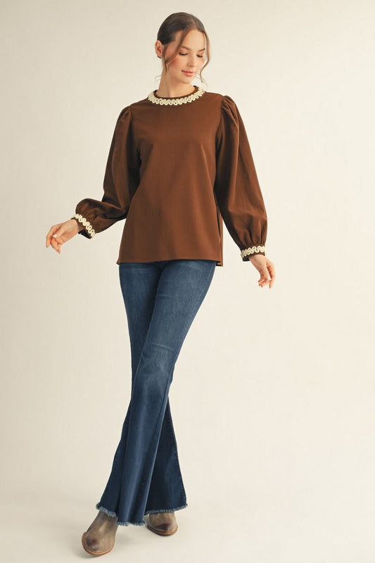 B50109 Crinkle Fabric Top