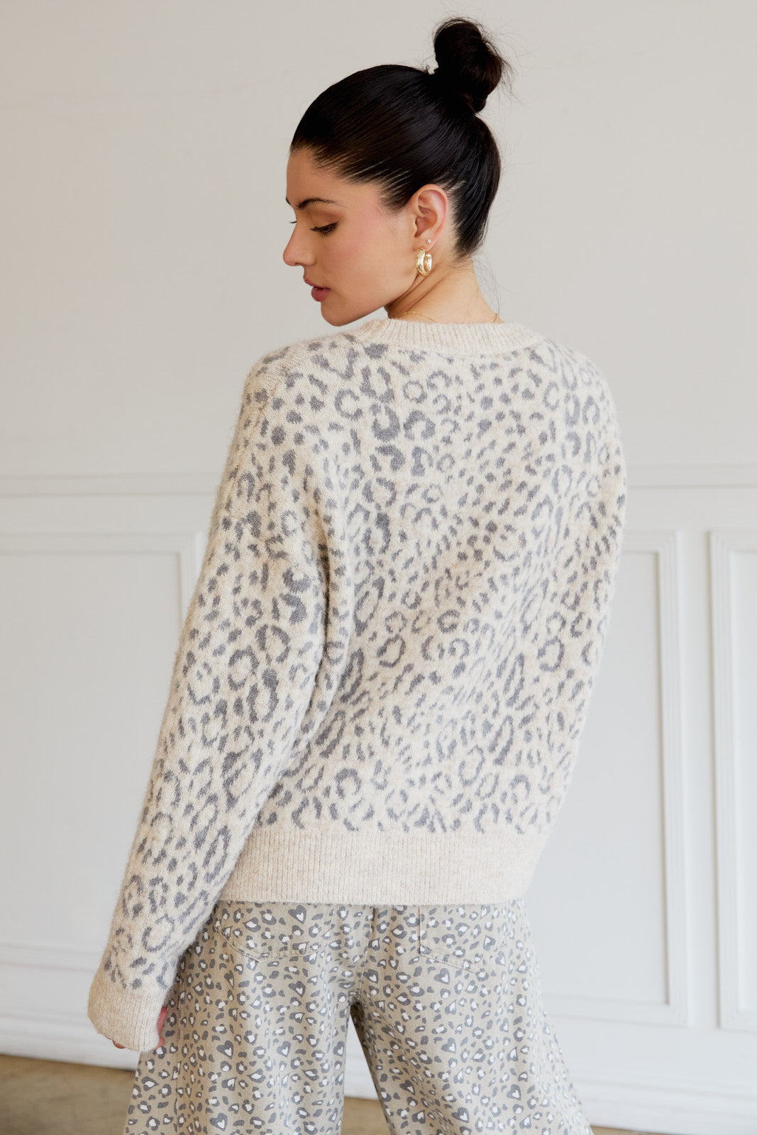 GWT1280 Animal Print Sweater