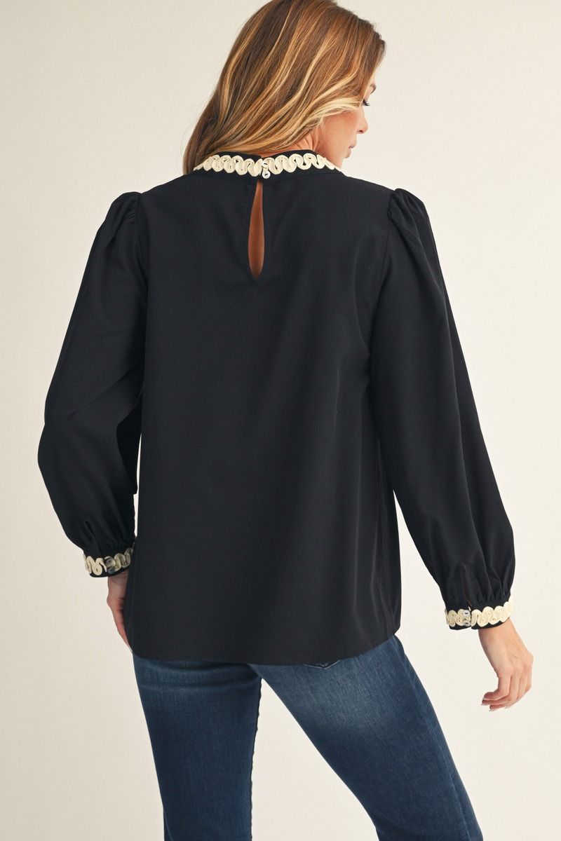 B50109 Crinkle Fabric Top