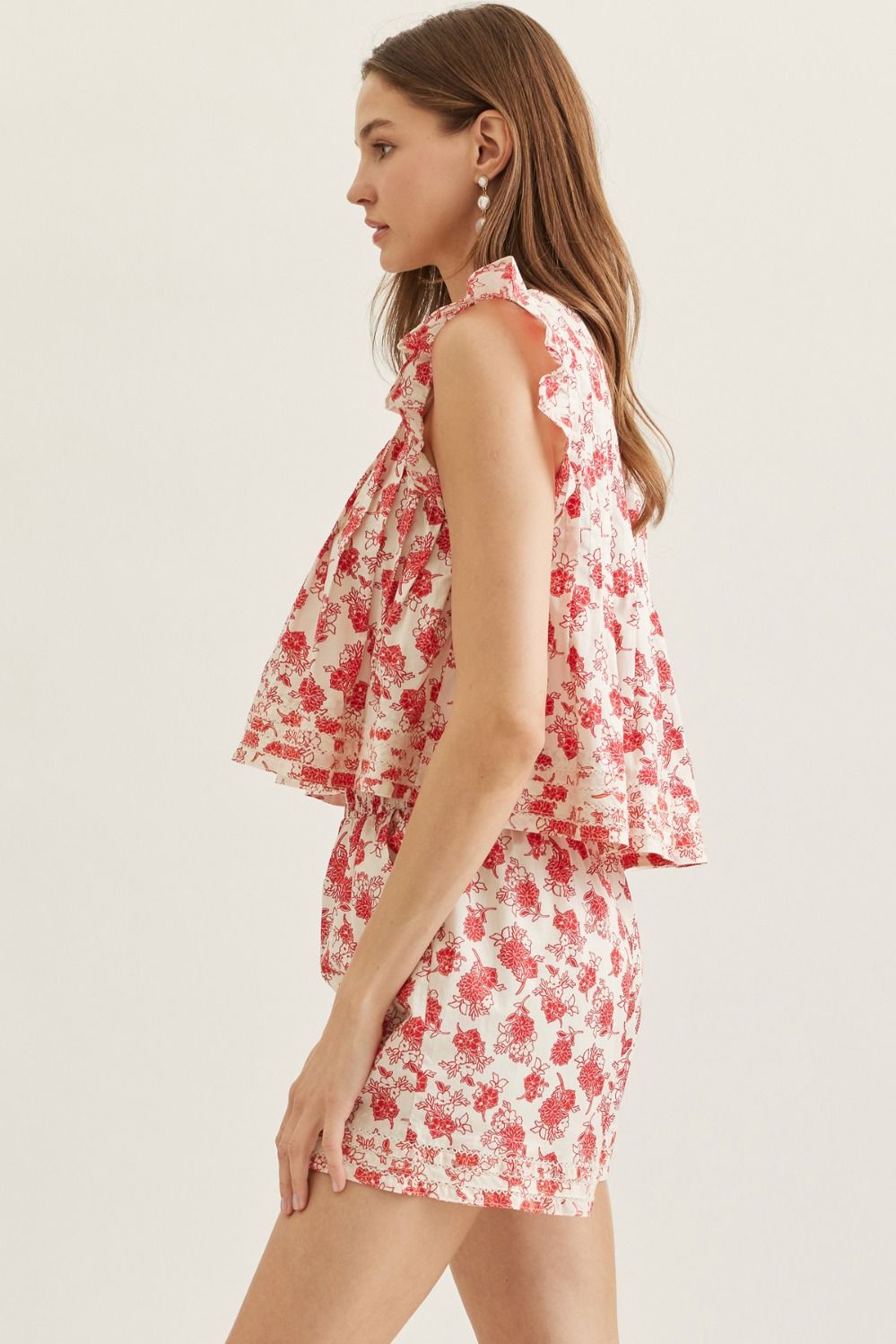 T31629 Floral Flutter Sleeve Top