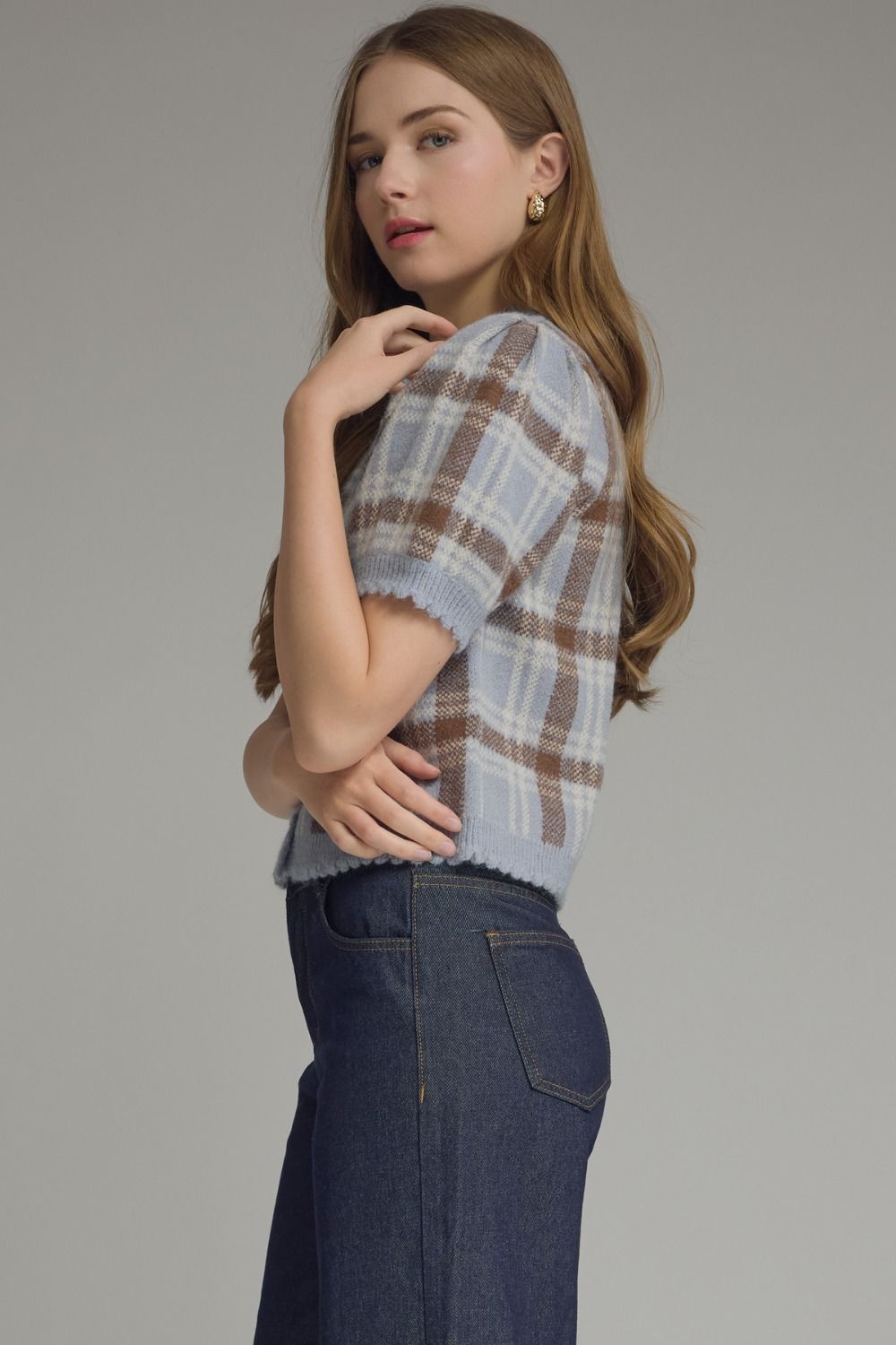 T32127 Plaid Sweater Top