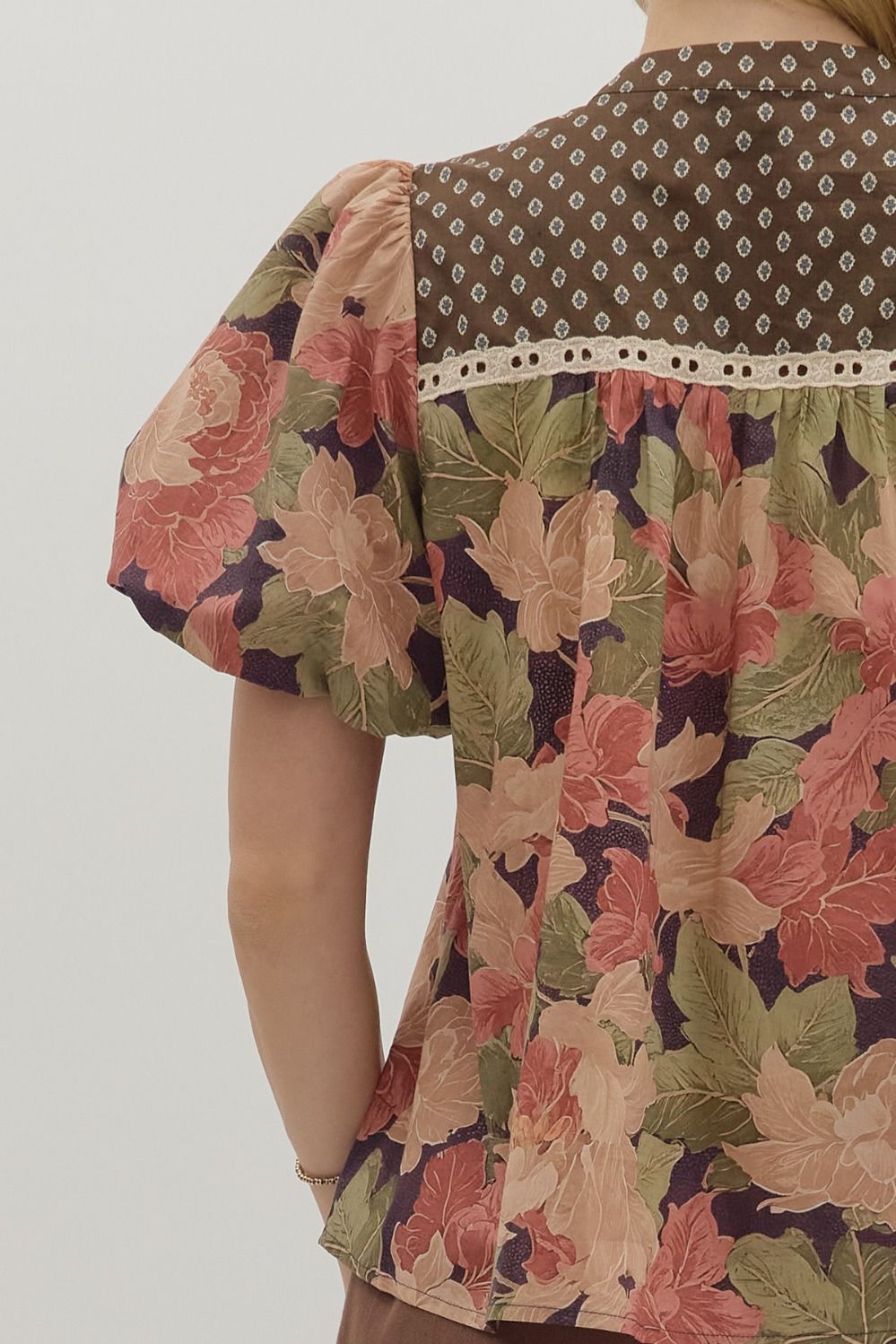 T28196 Floral Pattern Bubble Sleeve Top