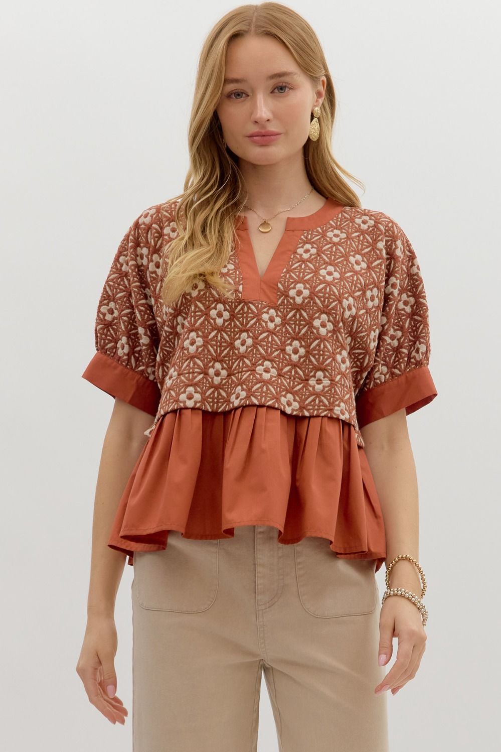 T27665 Floral Jacquard Top