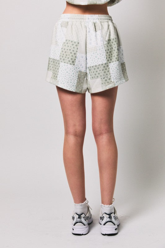 IP6416 Patchwork Printed Sweatshorts