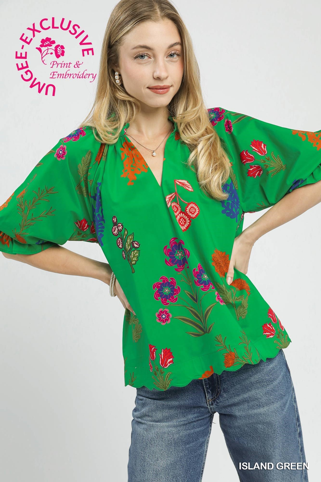 C5846 Floral Print Scallop Hem Top