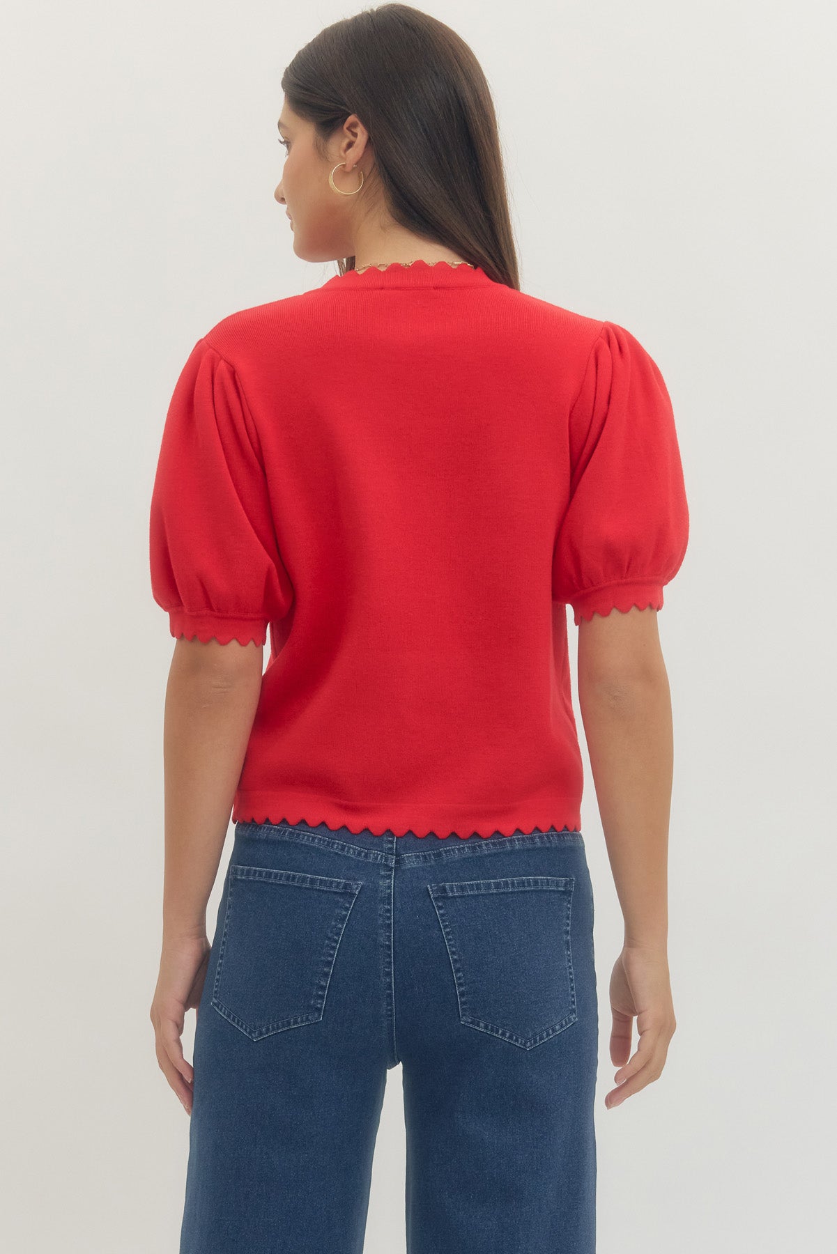 T29371 Solid Button Closure Top