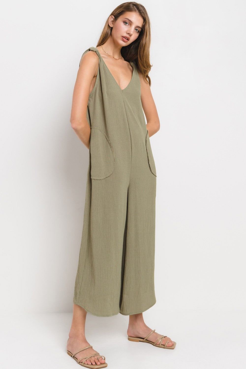 BEU62052SA Solid V-Neck Jumpsuit