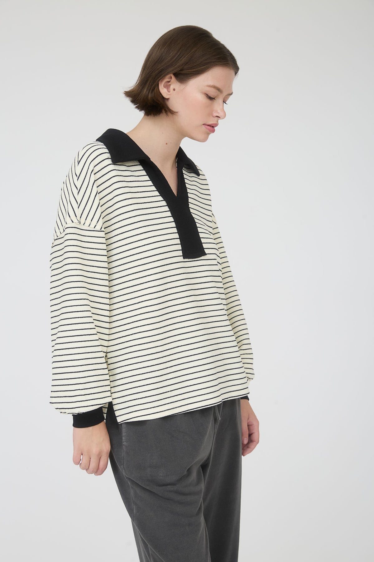 J5FT1048 Contrast Collar Stripe Top