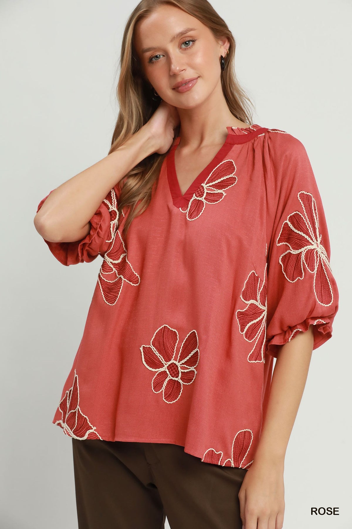 D1147 Floral Embroidered V-Neck Top
