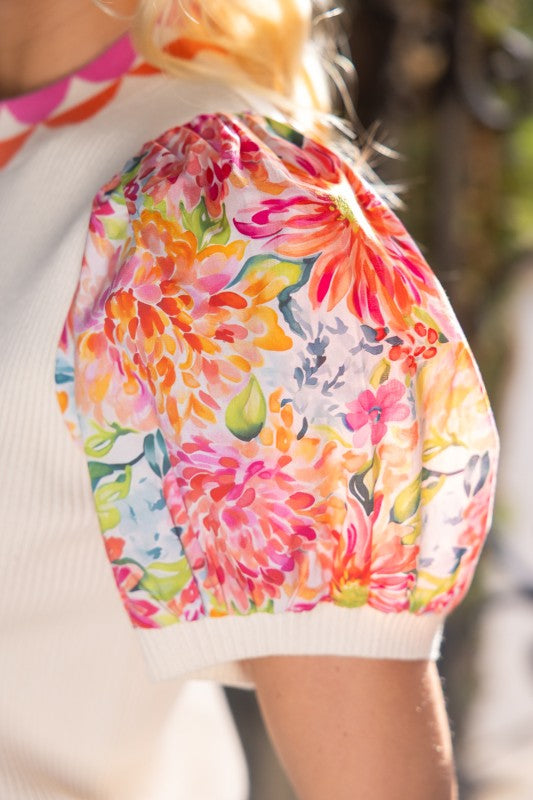 36843 Floral Contrast Sleeve Top