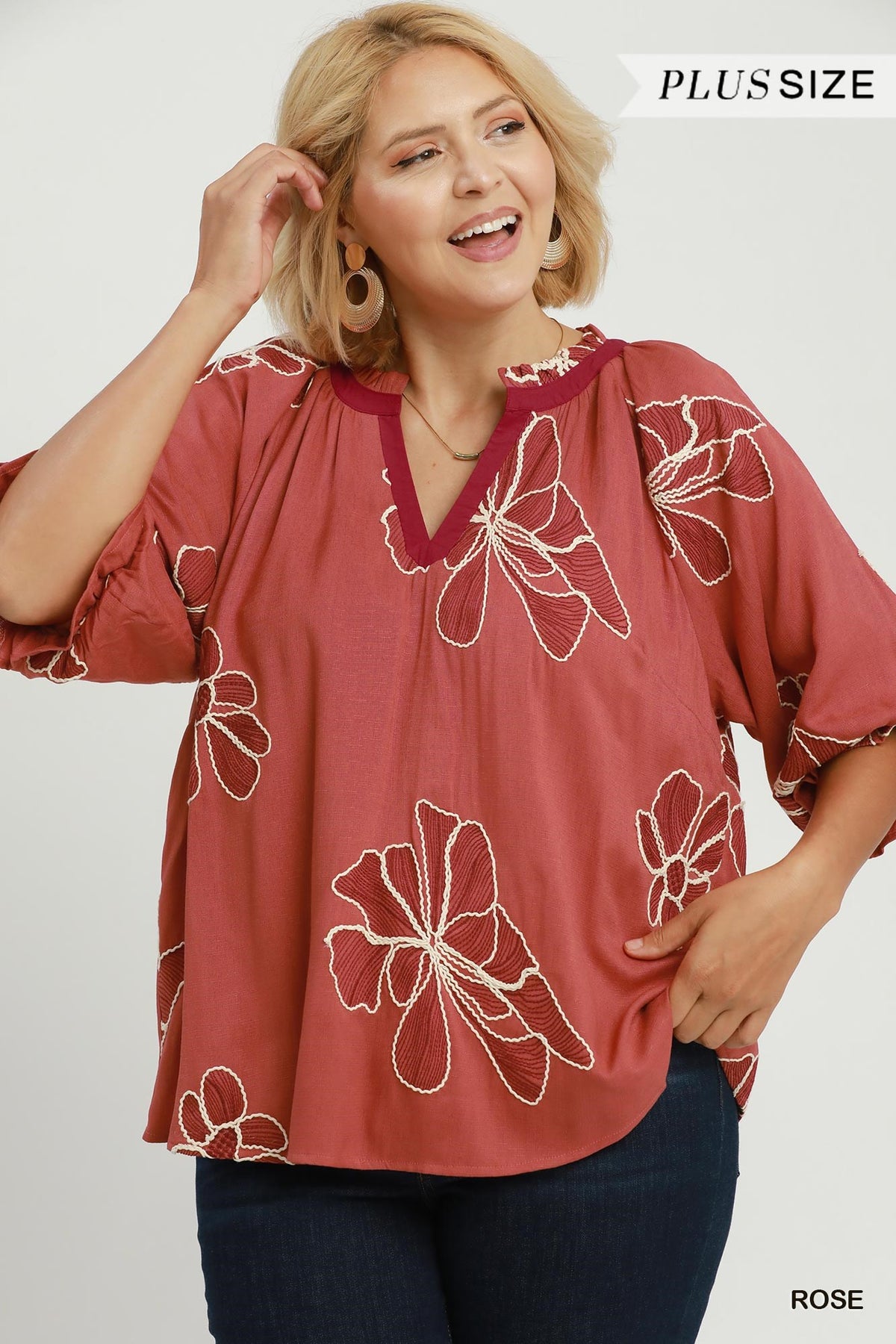 WD1147 Curvy Floral Embroidered V-Neck Top