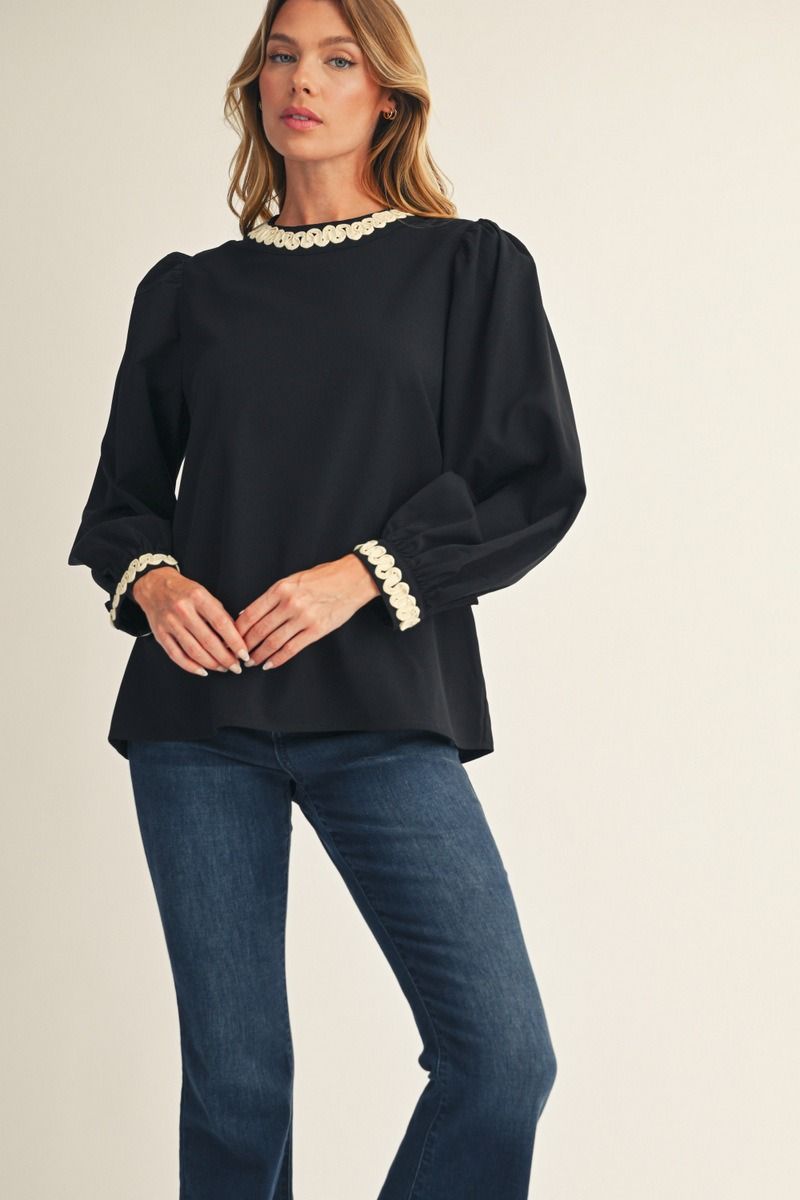 B50109 Crinkle Fabric Top