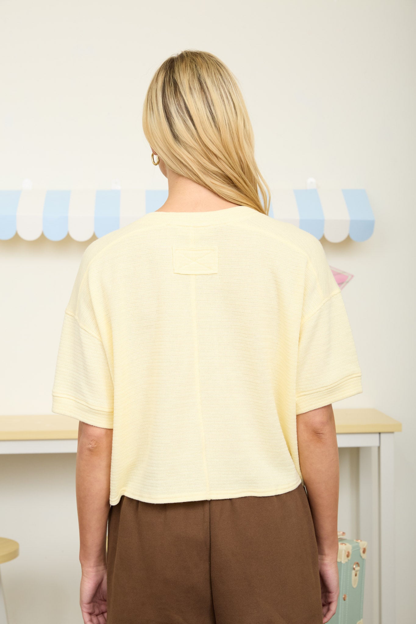 J6ST1024 Short Sleeve Top with Buttons