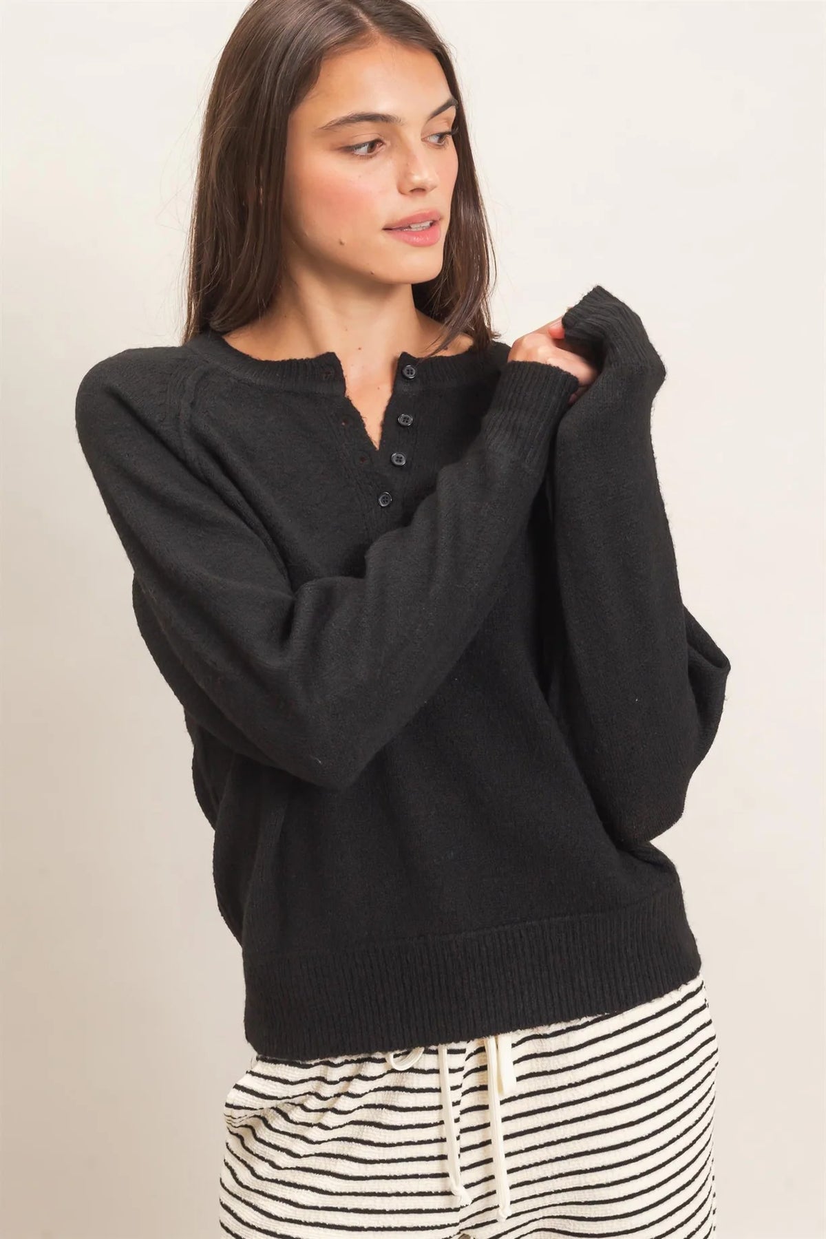 HF26E152 Button Front Raglan Sweater