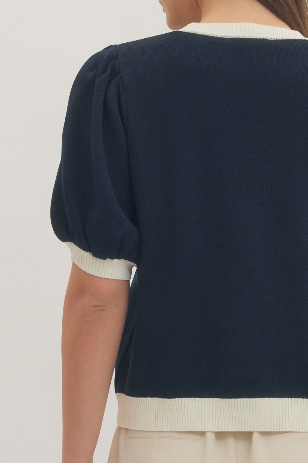 T31107 Horsebit Accent Top