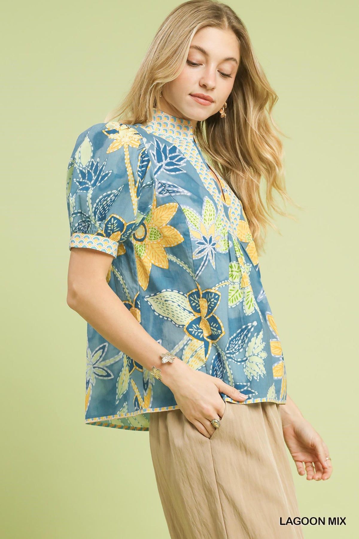 K1585 Mixed Abstract Print Top