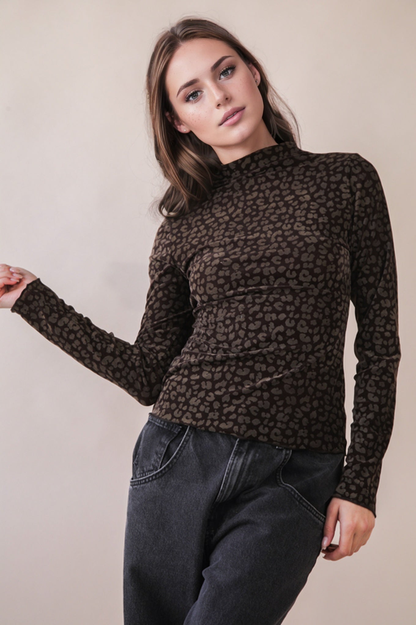 NT12375 Leopard and Stone Fitted Top