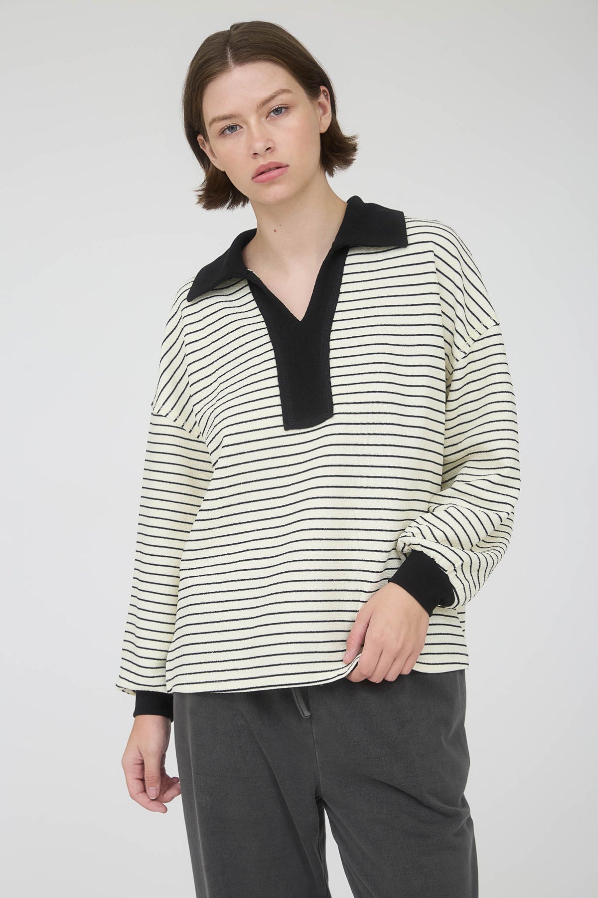 J5FT1048 Contrast Collar Stripe Top