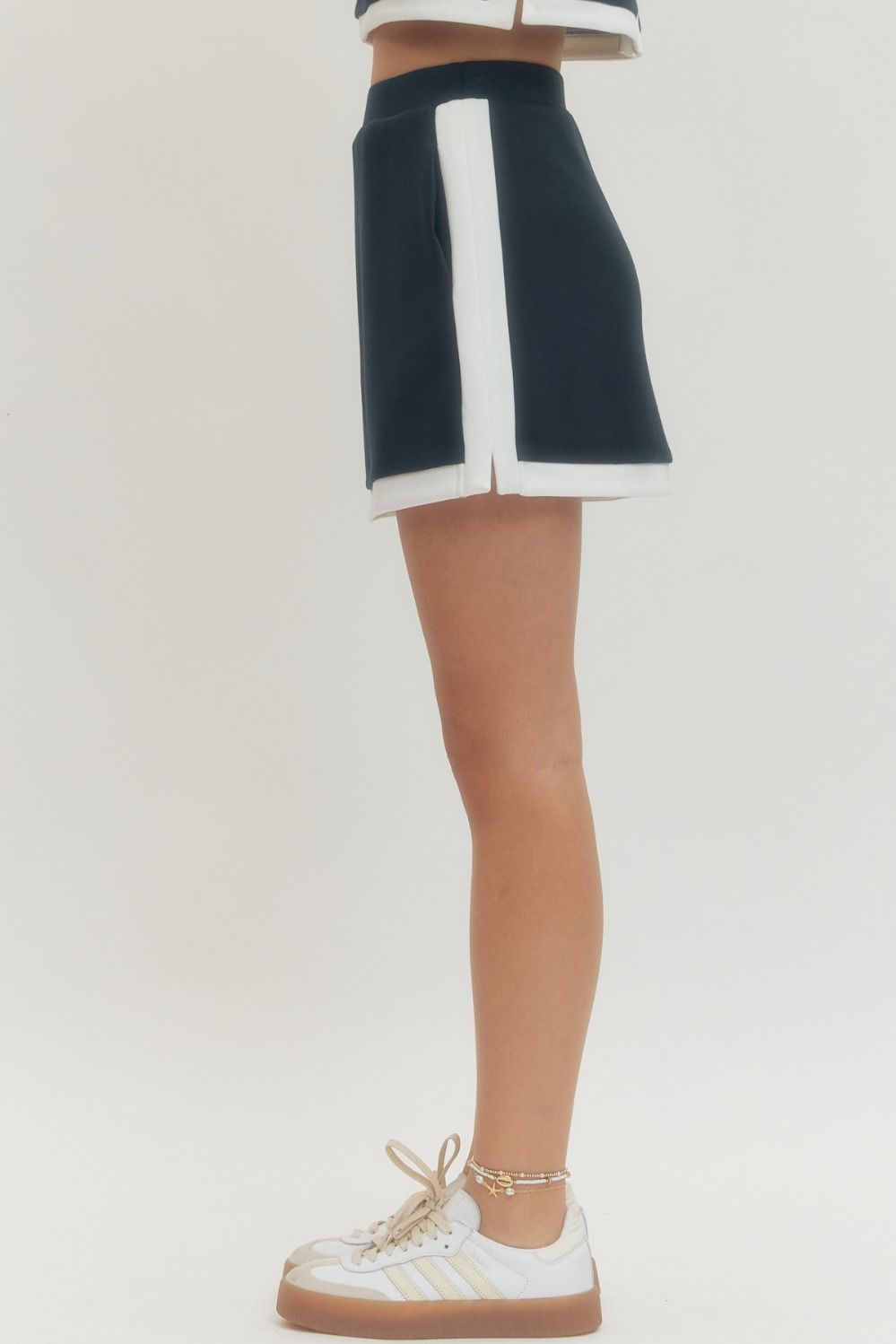 S28726 Solid Mini Skirt