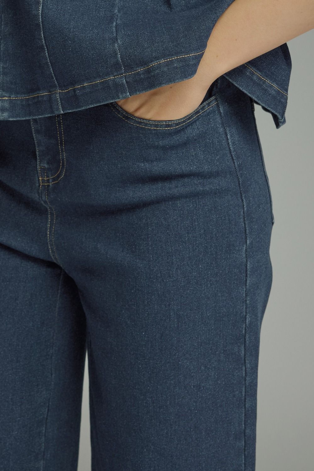 P32065 Cropped Denim Pants