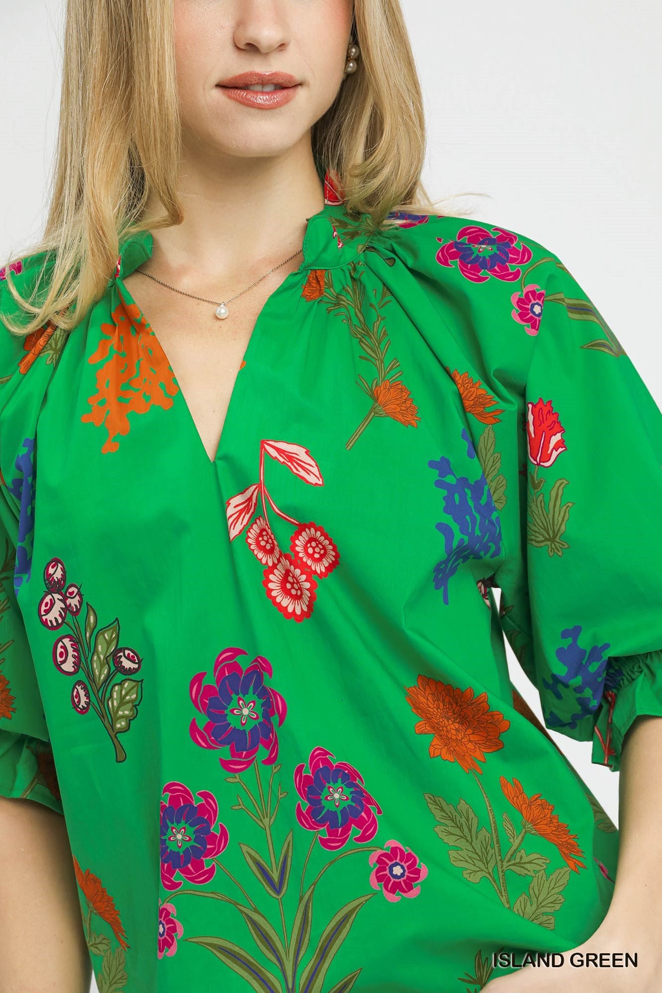 C5846 Floral Print Scallop Hem Top