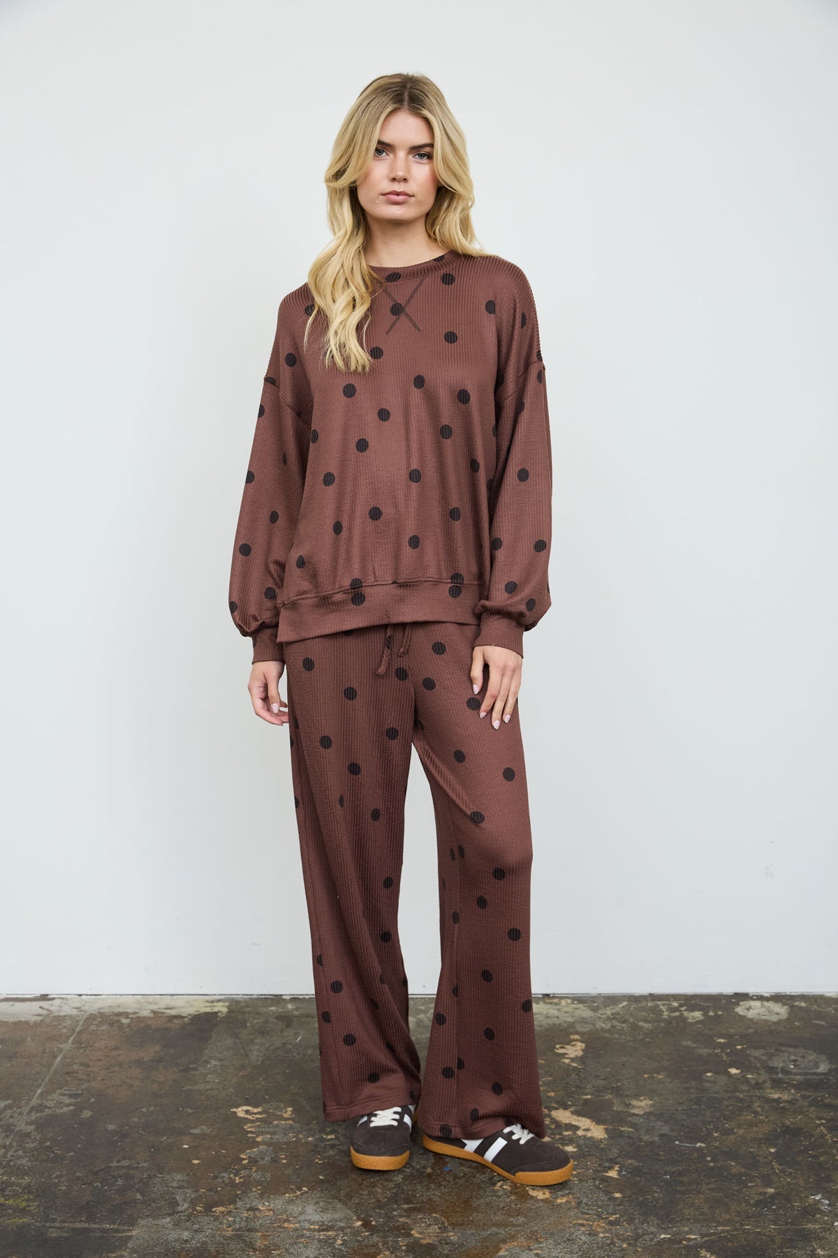 J6FX1019-B Textured Polka Dot Pants
