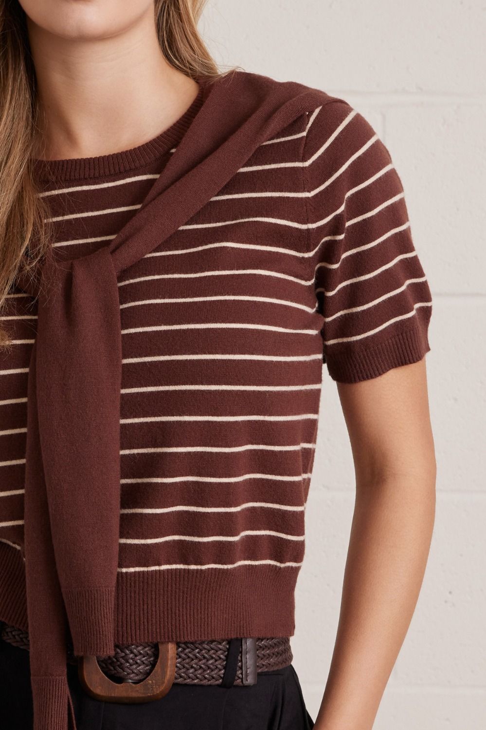 T31923 Scarf Detail Striped Short Sleeve Top