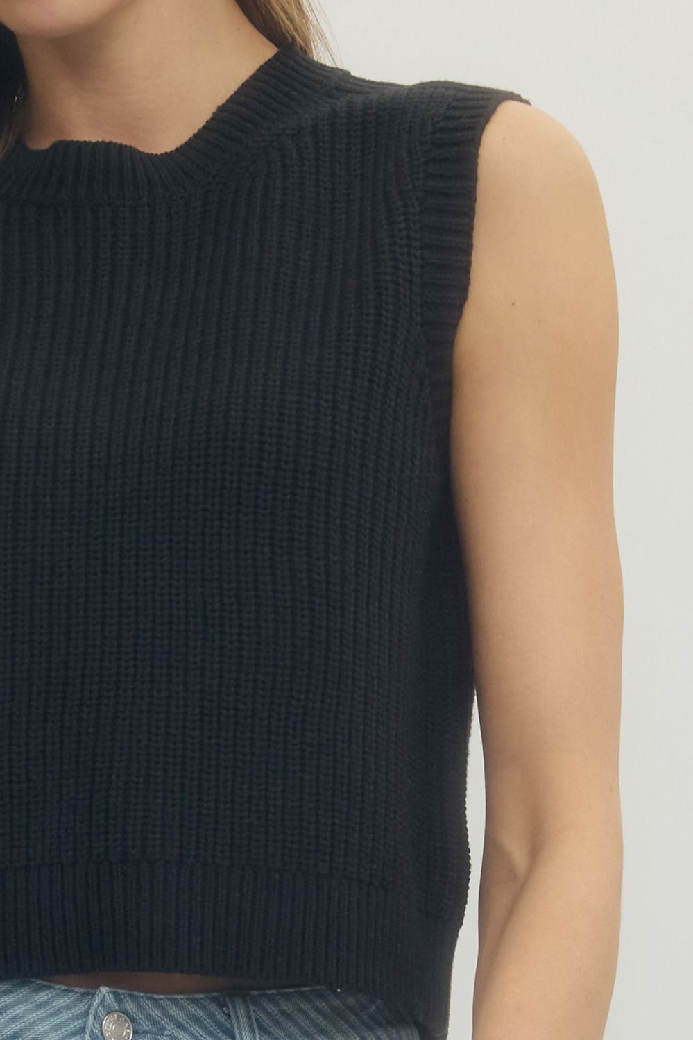 T30516 Solid Sleeveless Sweater Top