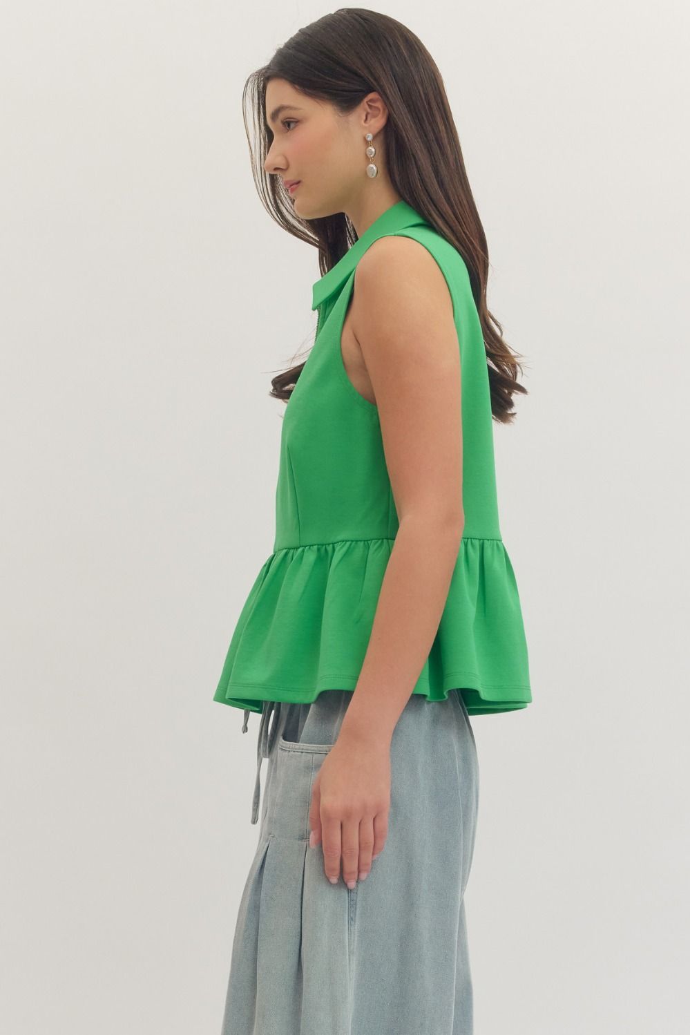 T30057 Solid Sleeveless Peplum Top