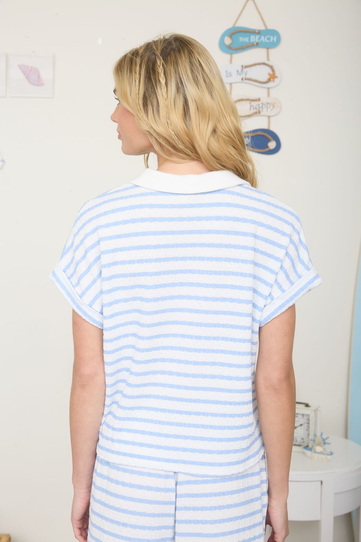 J6SX1017-T1 Textured Stripe Collared Top
