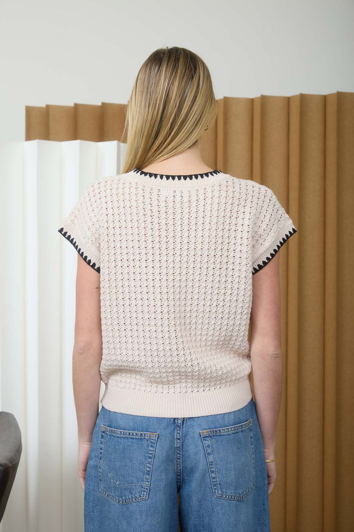 TW2111 Textured Sweater Top