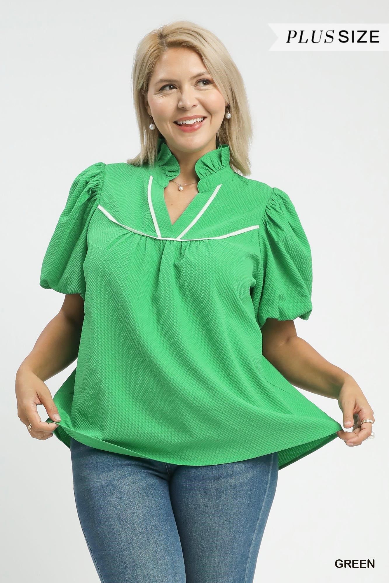 WC5907 Curvy Textured Puff Sleeve Top