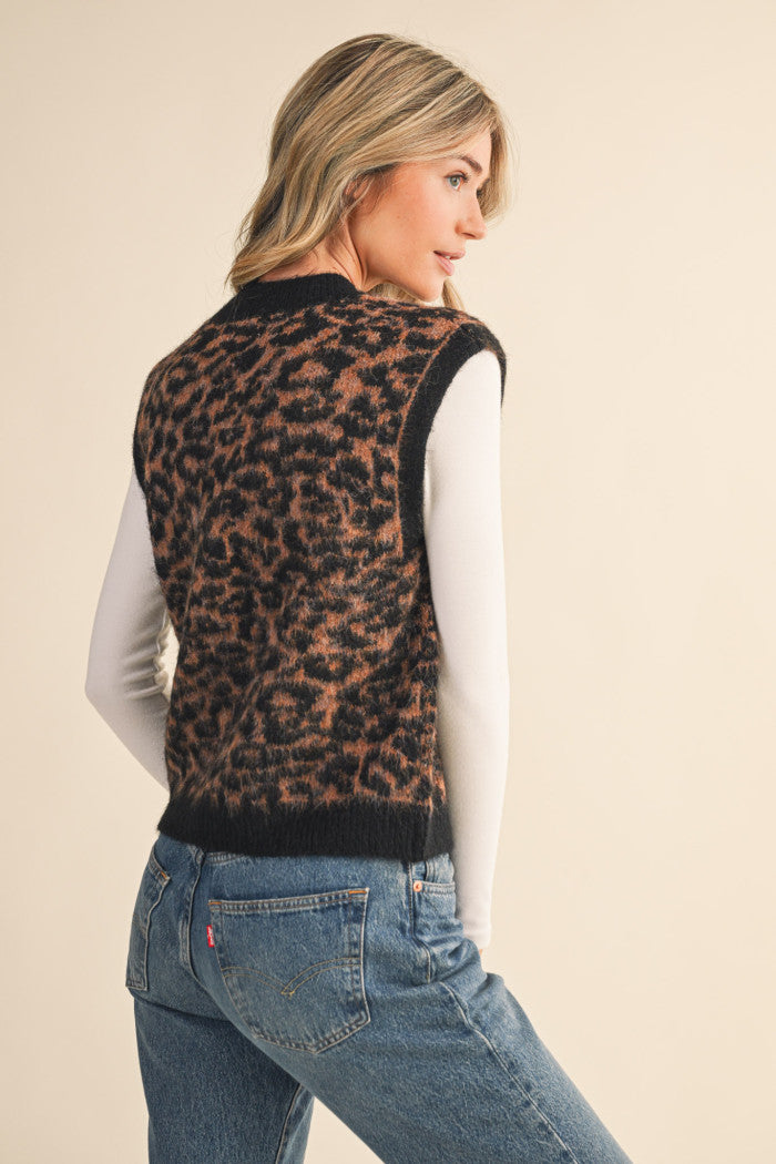 MSW11240 Leopard Sweater Vest