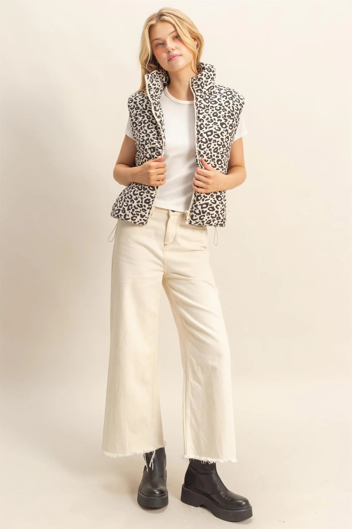 HF25E691 Leopard Print Puffer Vest