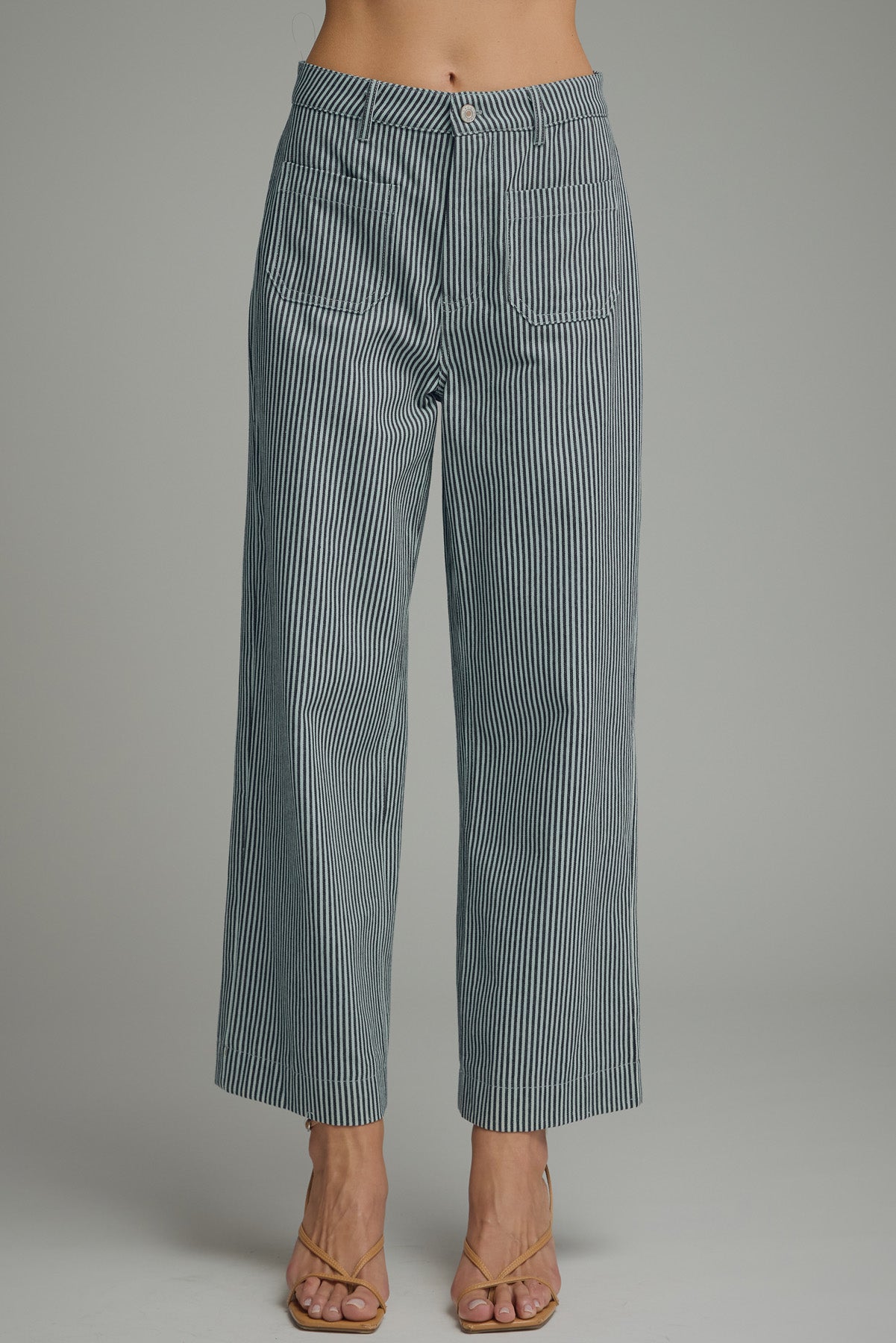 P31955 Striped Wide Leg Cropped Pants