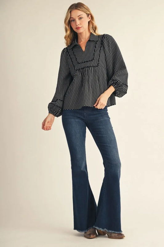 H17387-1 Polka Dot Peasant Style Top