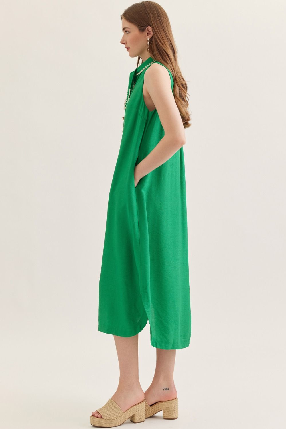 D31209 Solid Midi Dress