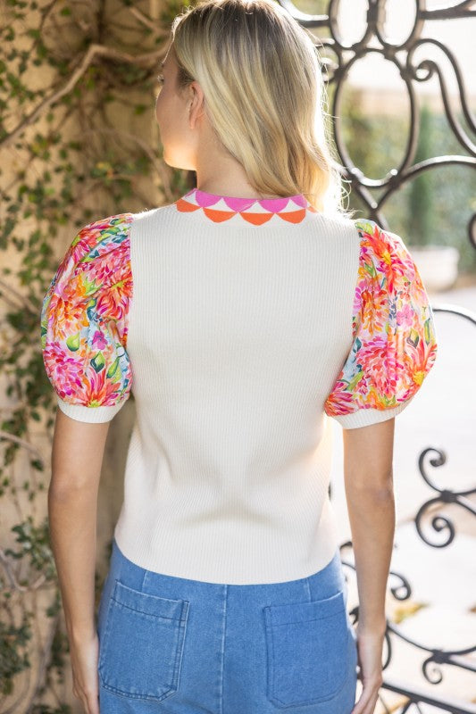 36843 Floral Contrast Sleeve Top