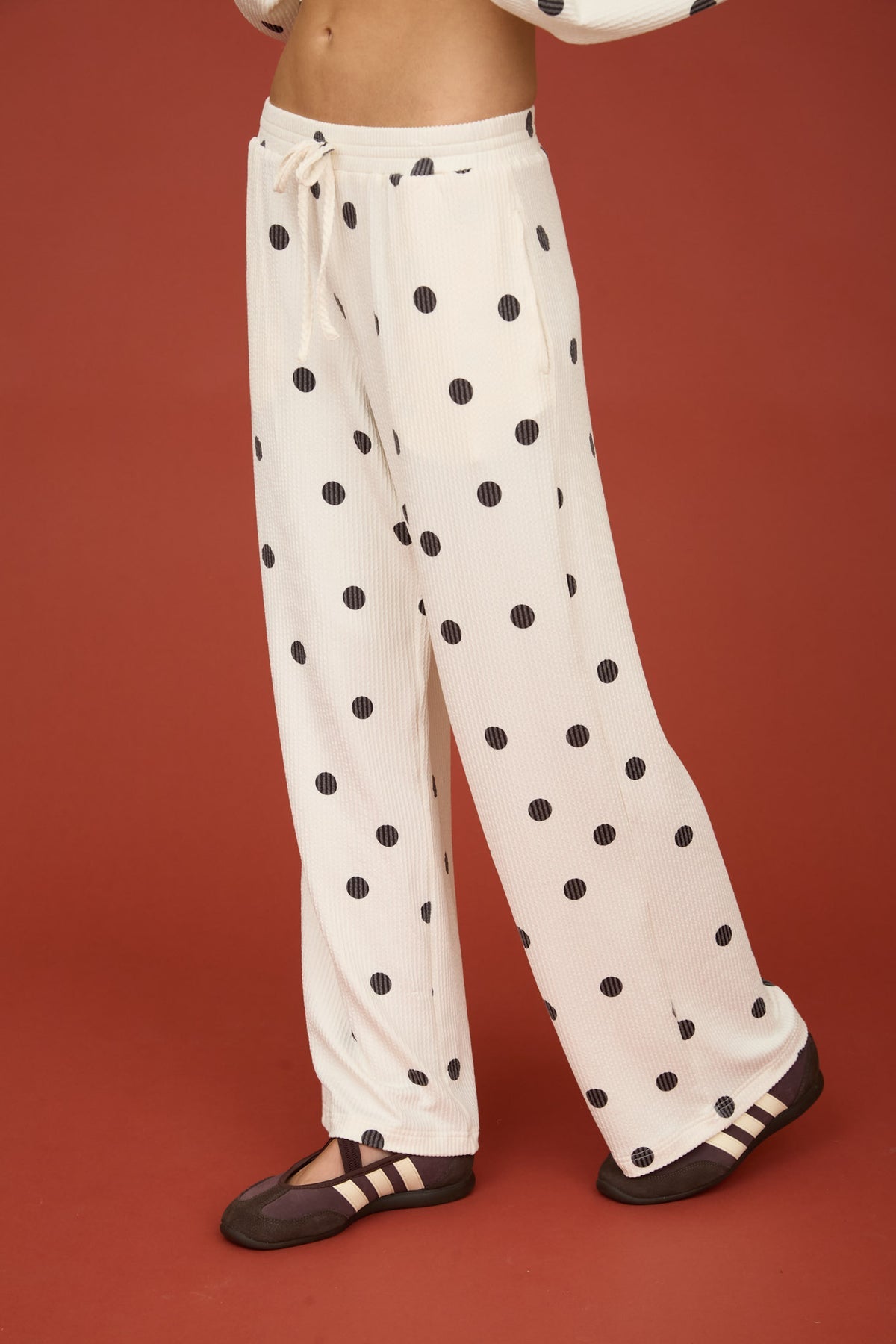 J6FX1019-B Textured Polka Dot Pants