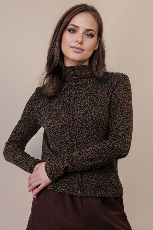 NT12300 Leopard Fitted Top