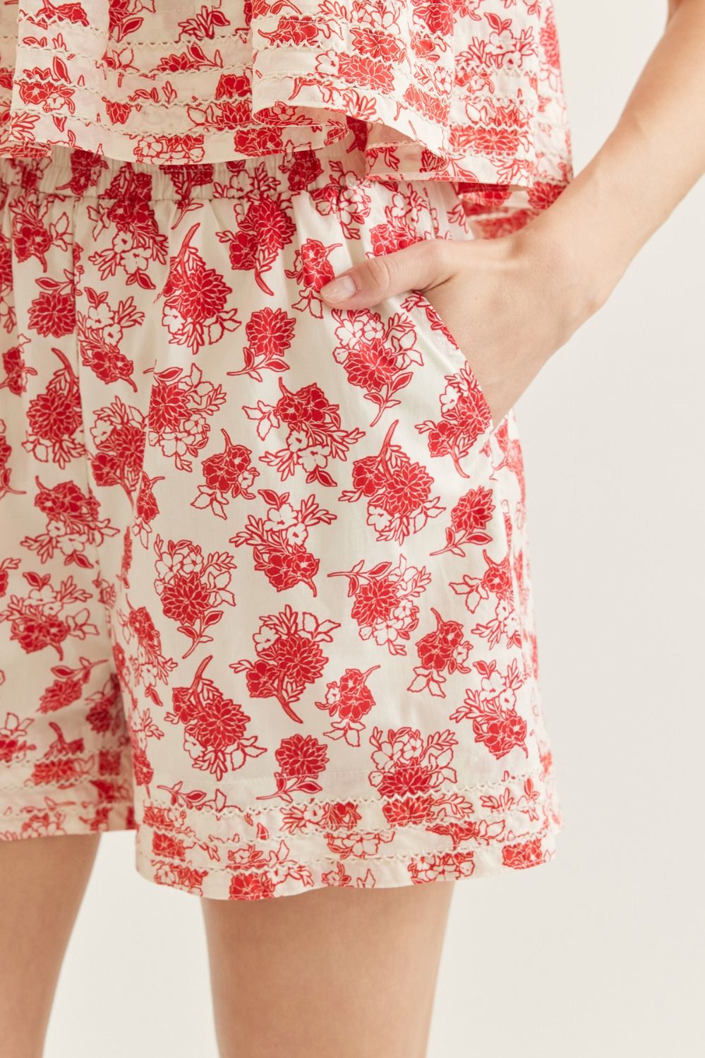 P31630 Floral Print Shorts