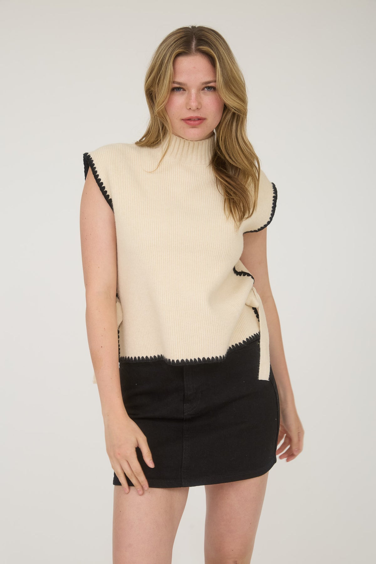 CR2733 Mock Neck Side Tie Sleeveless Sweater